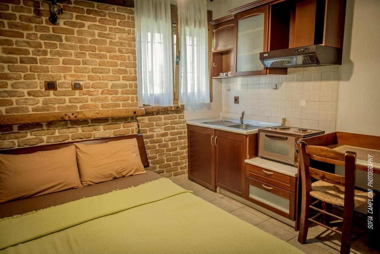 Apartament Alexandros Káto Loutrákion Zewnętrze zdjęcie